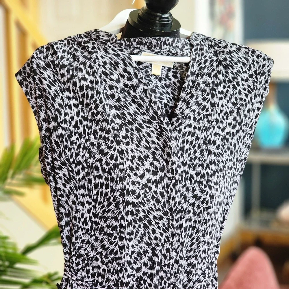 Black White MICHAEL KORS‎ Sleeveless WIDE LEG Tie Button JUMPSUIT Sz Medium